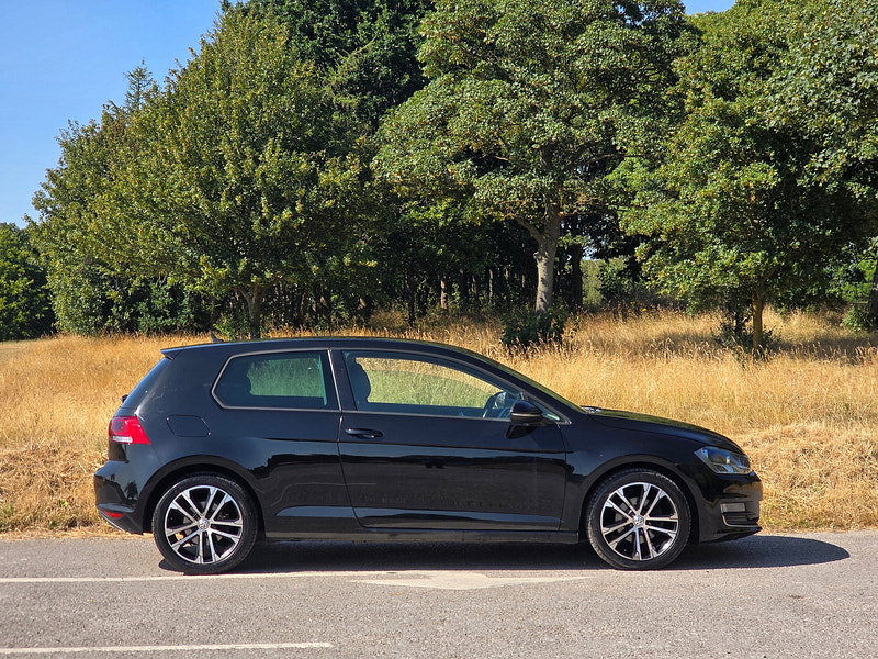 Volkswagen Golf 2.0 TDI BlueMotion Tech GT Hatchback 3dr Diesel Manual Euro 5 (s/s) (150 ps)