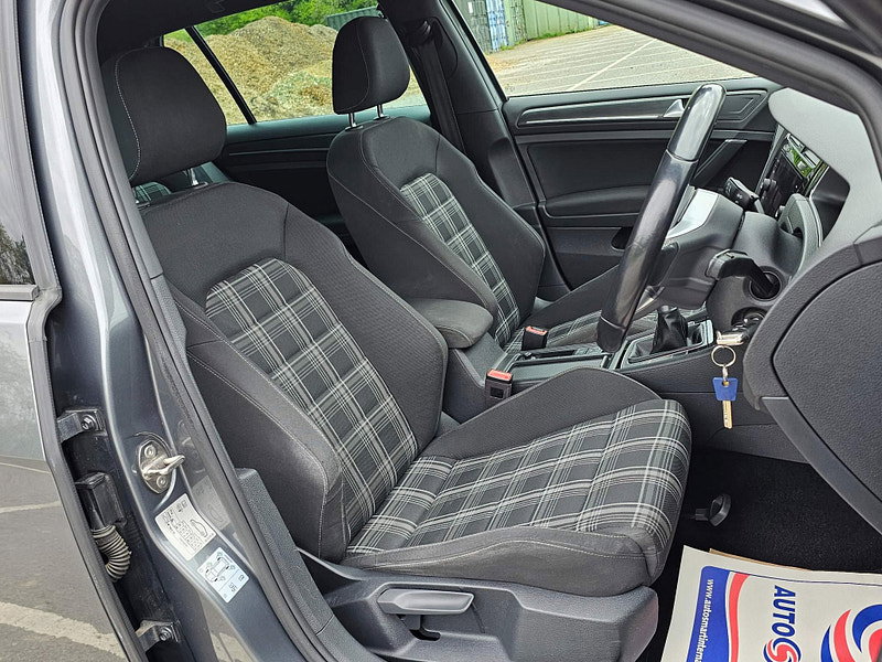 Volkswagen Golf 2.0 TDI GTD BlueLine Euro 6 (s/s) 5dr