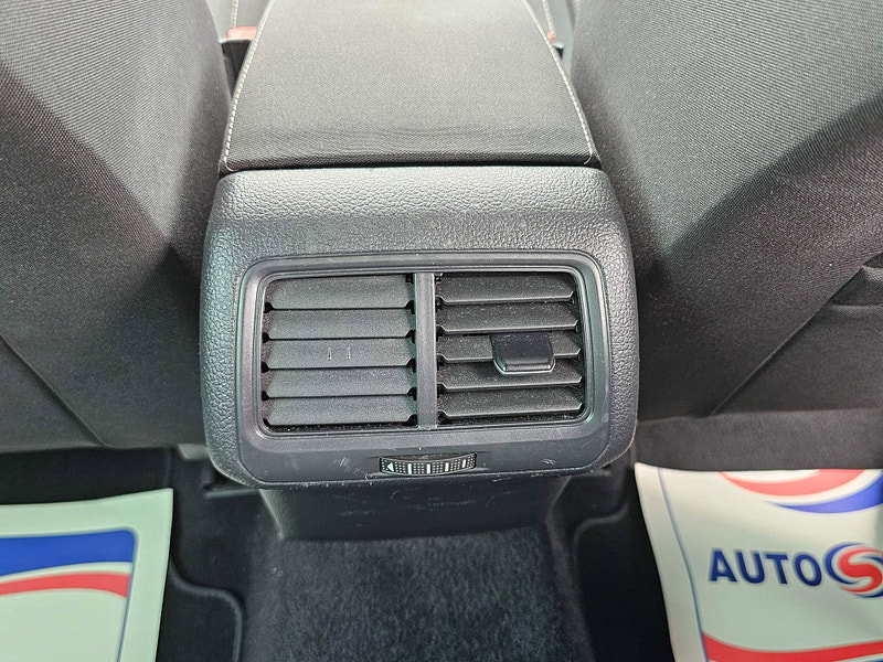Volkswagen Golf 2.0 TDI GTD BlueLine Euro 6 (s/s) 5dr
