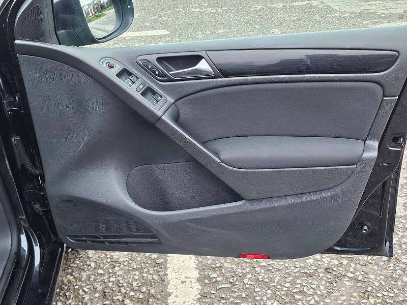 Volkswagen Golf 2.0 TDI SE Euro 5 5dr