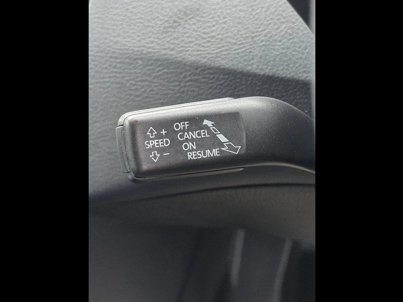 Volkswagen Passat 2.0 TDI BlueMotion Tech Highline Saloon 4dr Diesel Manual Euro 5 (s/s) (140 ps)