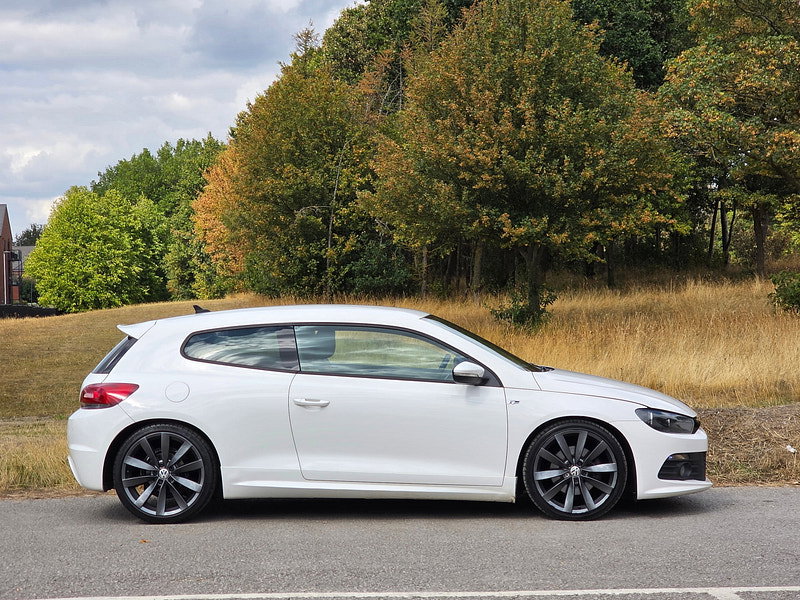 Volkswagen Scirocco 2.0 TDI R-Line Hatchback 3dr Diesel Manual Euro 5 (Leather, Nav) (177 ps)