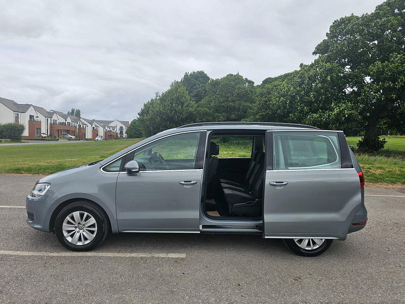 Volkswagen Sharan 2.0 TDI BlueMotion Tech SE Euro 5 (s/s) 5dr