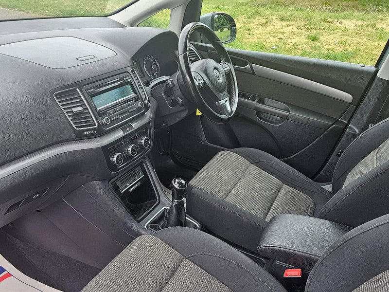 Volkswagen Sharan 2.0 TDI BlueMotion Tech SE Euro 5 (s/s) 5dr