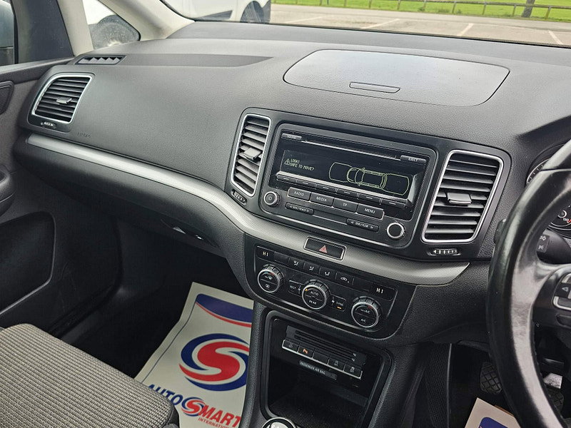 Volkswagen Sharan 2.0 TDI BlueMotion Tech SE Euro 5 (s/s) 5dr