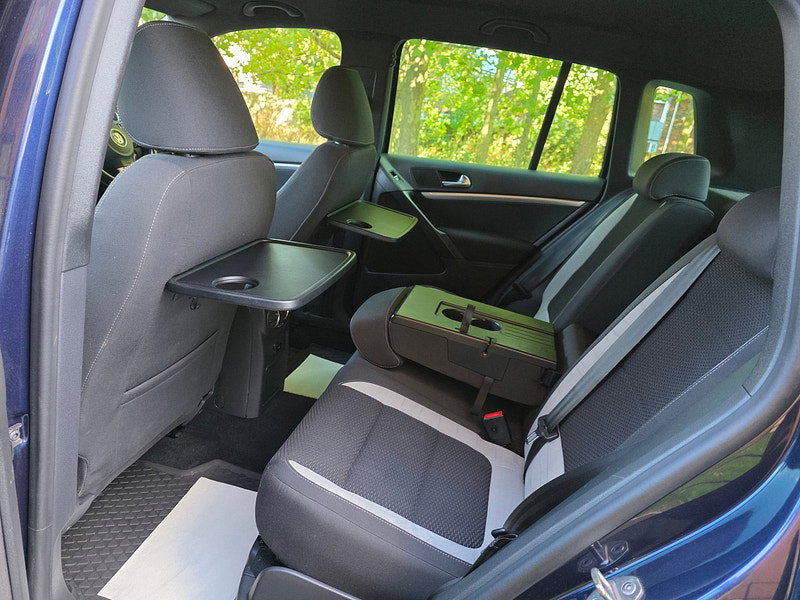 Volkswagen Tiguan 2.0 TDI BlueMotion Tech R-Line SUV 5dr Diesel Manual 4WD Euro 5 (s/s) (Nav) (177 ps)