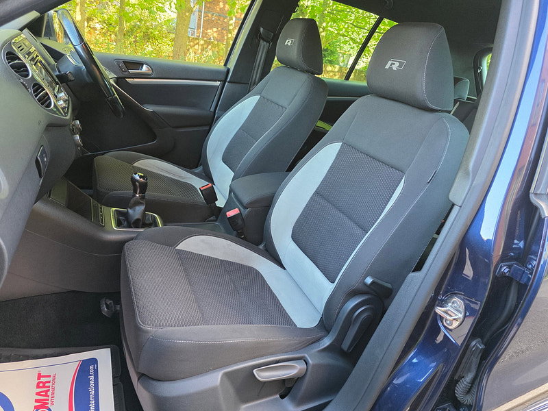 Volkswagen Tiguan 2.0 TDI BlueMotion Tech R-Line SUV 5dr Diesel Manual 4WD Euro 5 (s/s) (Nav) (177 ps)
