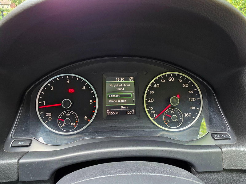 Volkswagen Tiguan 2.0 TDI BlueMotion Tech SE 4WD Euro 5 (s/s) 5dr