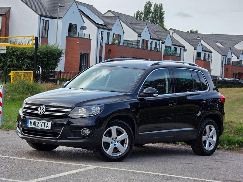 Volkswagen Tiguan 2.0 TDI BlueMotion Tech SE 4WD Euro 5 (s/s) 5dr