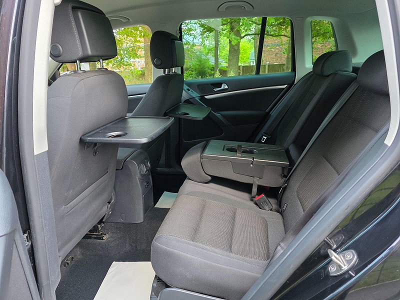 Volkswagen Tiguan 2.0 TDI BlueMotion Tech SE 4WD Euro 5 (s/s) 5dr