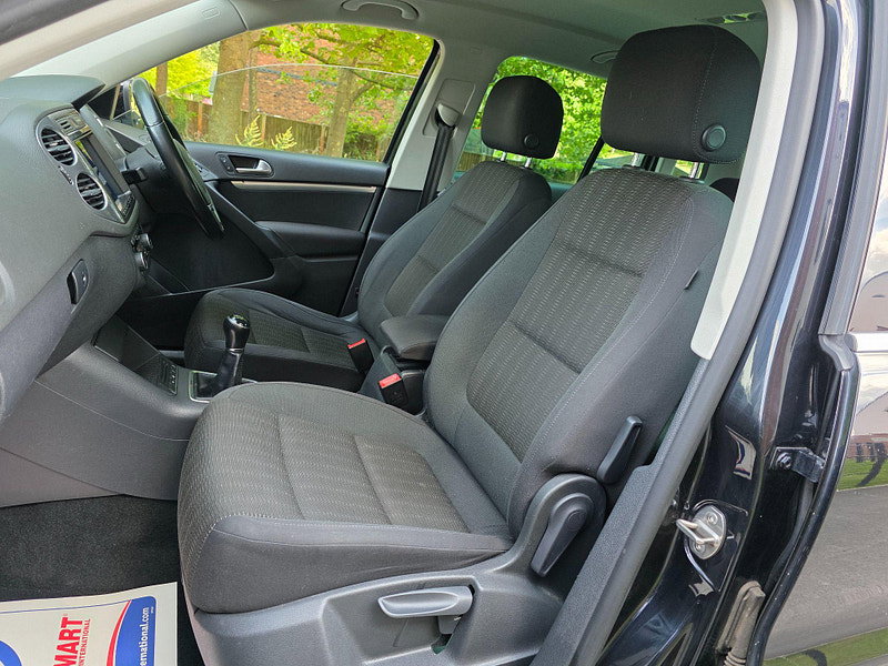 Volkswagen Tiguan 2.0 TDI BlueMotion Tech SE 4WD Euro 5 (s/s) 5dr