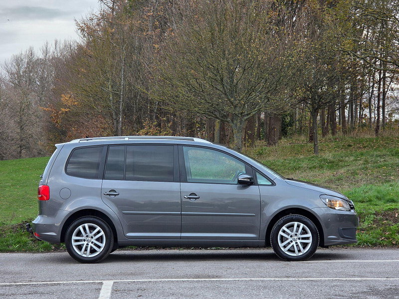 Volkswagen Touran 2.0 TDI BlueMotion Tech SE DSG Euro 5 (s/s) 5dr