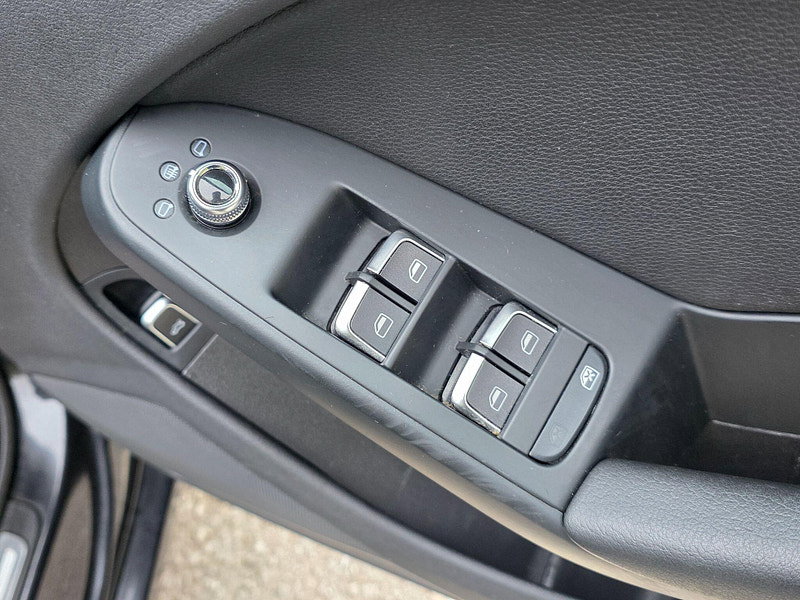 Audi A4 2.0 TDI SE Technik Euro 5 (s/s) 4dr
