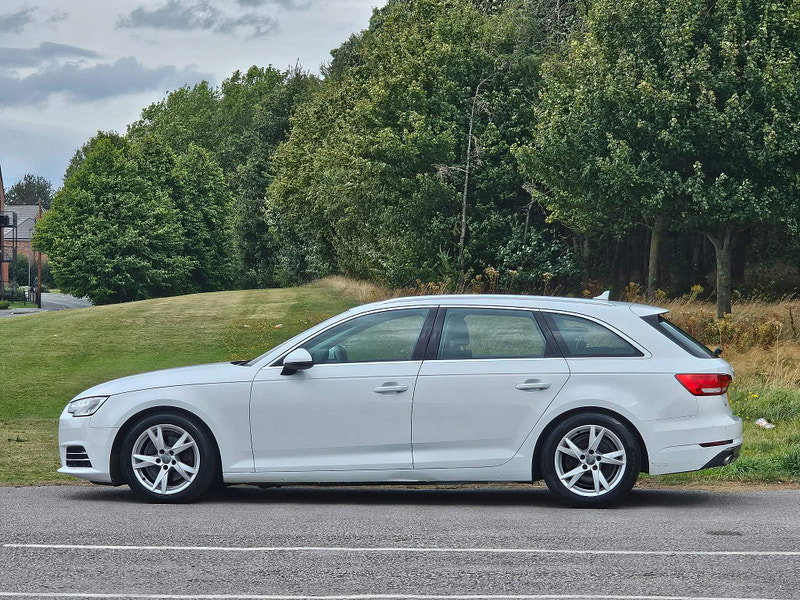 Audi A4 Avant 2.0 TDI ultra Sport Euro 6 (s/s) 5dr