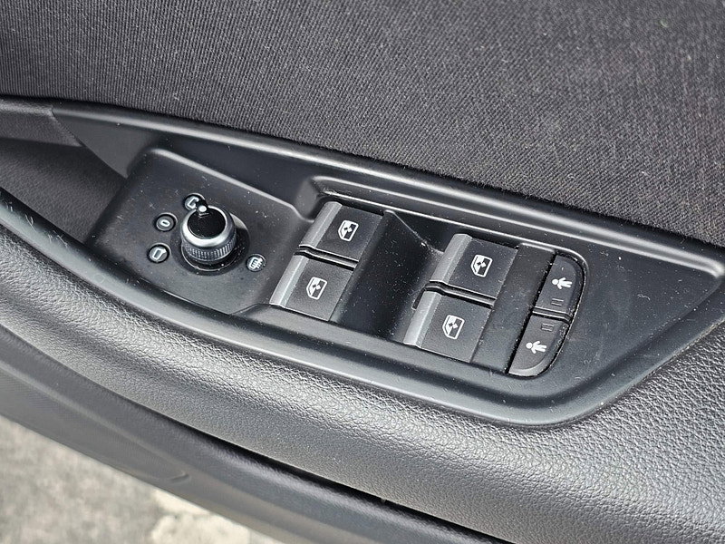 Audi A4 Avant 2.0 TDI ultra Sport Euro 6 (s/s) 5dr