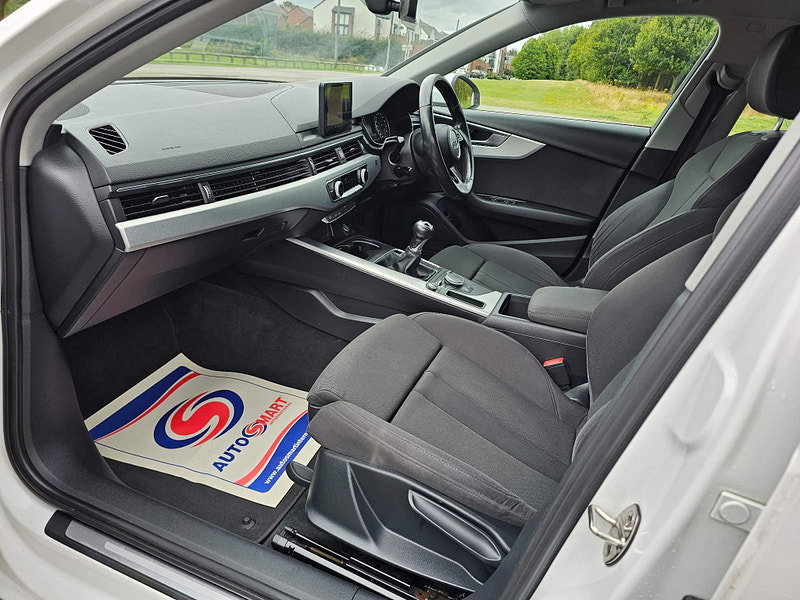 Audi A4 Avant 2.0 TDI ultra Sport Euro 6 (s/s) 5dr