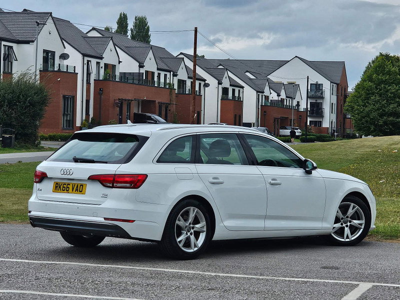 Audi A4 Avant 2.0 TDI ultra Sport Euro 6 (s/s) 5dr