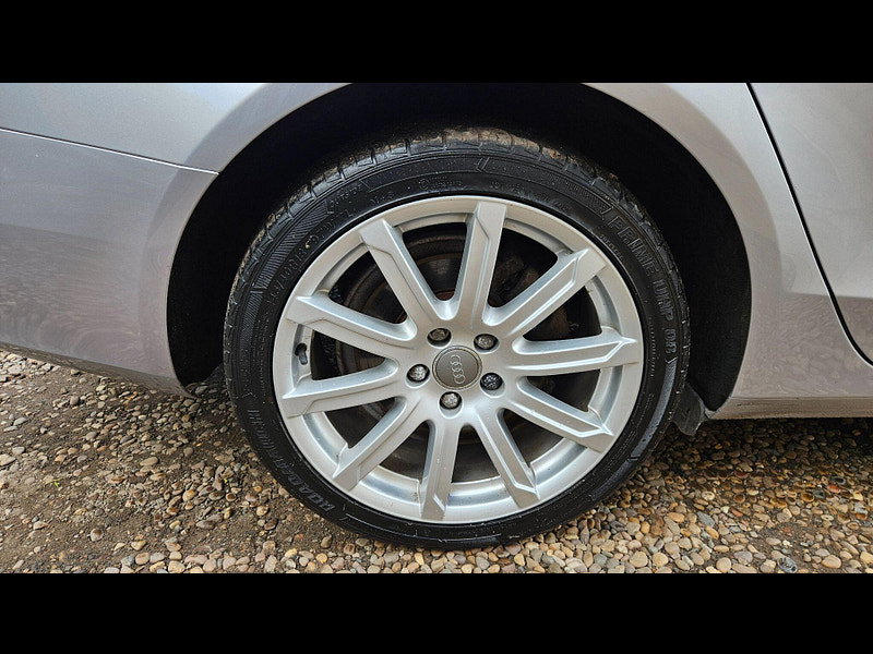 Audi A4 Avant 2.0 TDI SE Technik Multitronic Euro 5 (s/s) 5dr