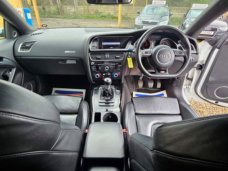 Audi A5 2.0 TDI Black Edition Euro 5 (s/s) 2dr