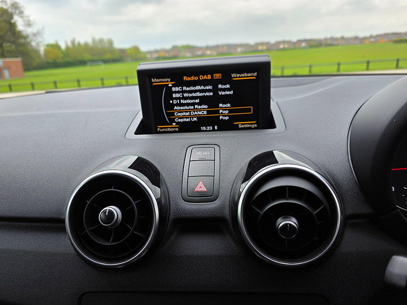 Audi A1 2.0 TDI Black Edition Euro 5 (s/s) 3dr