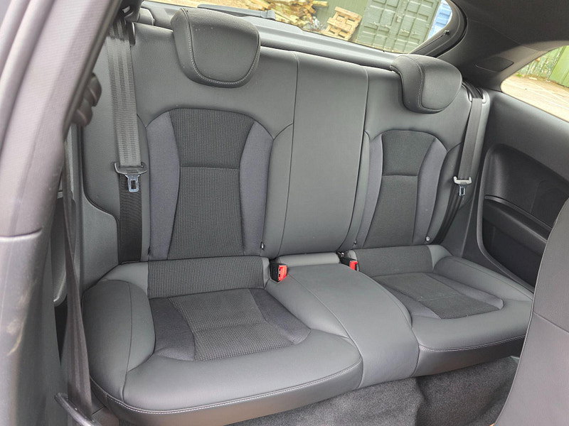 Audi A1 2.0 TDI Black Edition Euro 5 (s/s) 3dr
