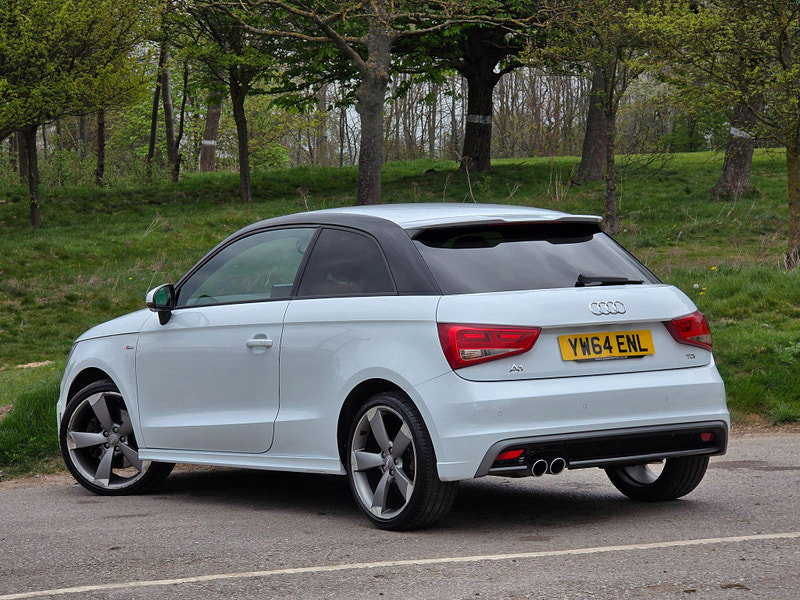 Audi A1 2.0 TDI Black Edition Euro 5 (s/s) 3dr