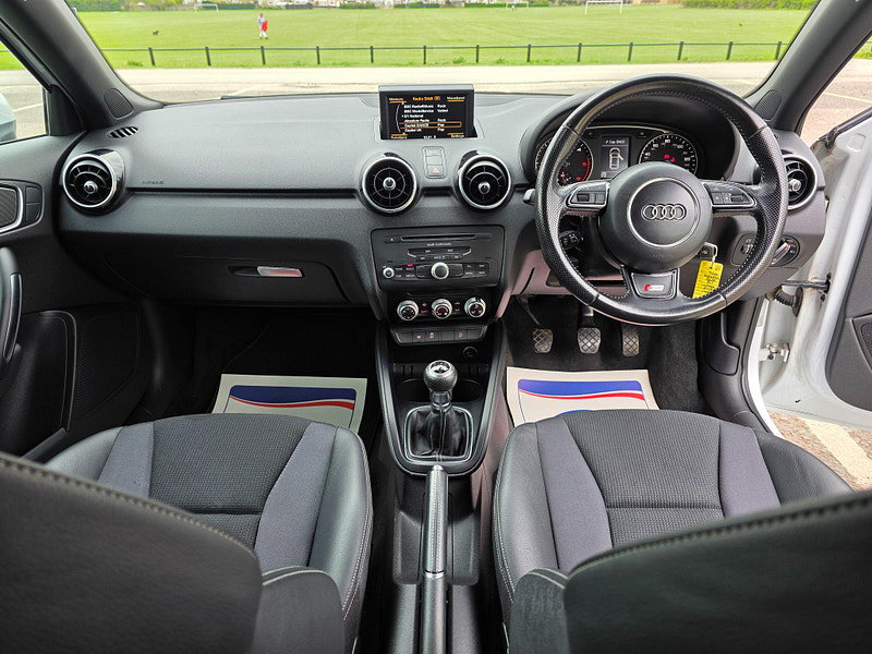 Audi A1 2.0 TDI Black Edition Euro 5 (s/s) 3dr