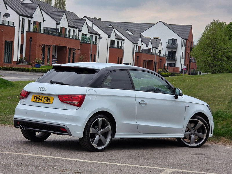 Audi A1 2.0 TDI Black Edition Euro 5 (s/s) 3dr