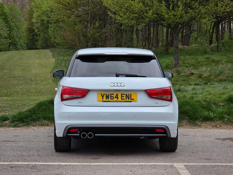 Audi A1 2.0 TDI Black Edition Euro 5 (s/s) 3dr