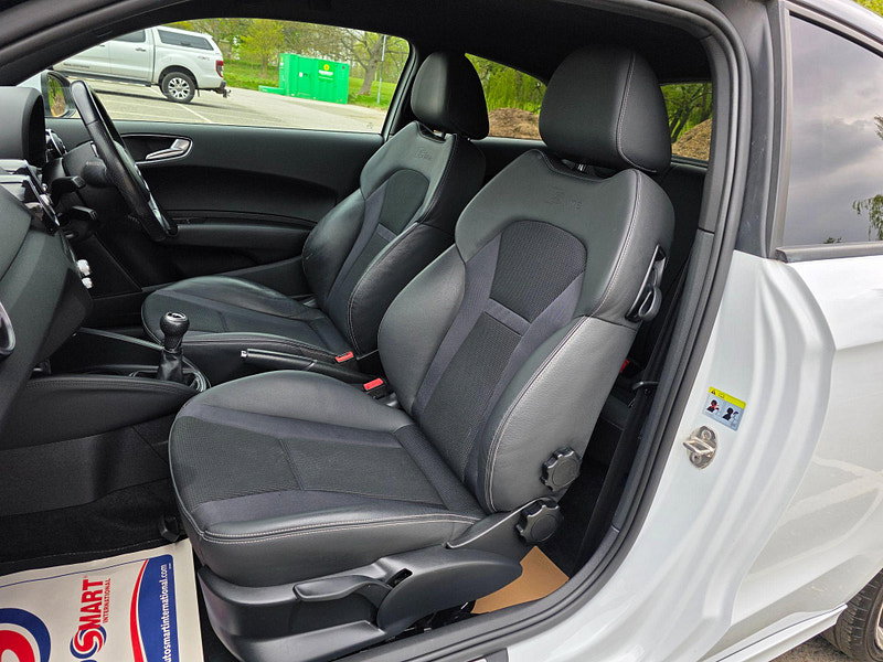 Audi A1 2.0 TDI Black Edition Euro 5 (s/s) 3dr