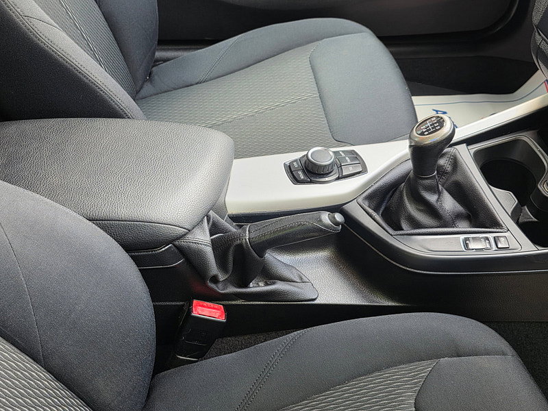 BMW 2 Series 2.0 220d SE Coupe 2dr Diesel Manual Euro 6 (s/s) (184 ps)