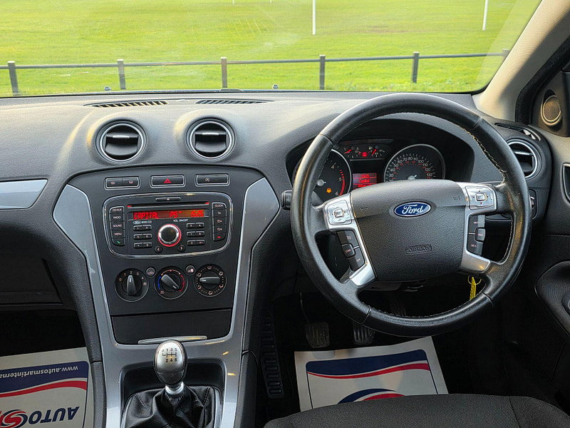 Ford Mondeo 1.6 TDCi ECOnetic Edge Euro 5 (s/s) 5dr