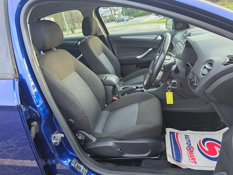 Ford Mondeo 1.6 TDCi ECOnetic Edge Euro 5 (s/s) 5dr