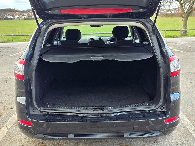 Ford Mondeo 2.0 TDCi Zetec Euro 5 5dr