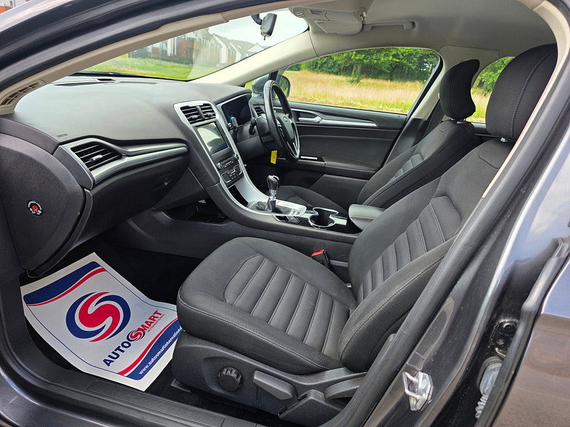Ford Mondeo 2.0 TDCi Zetec Hatchback 5dr Diesel Manual Euro 6 (s/s) (150 ps)