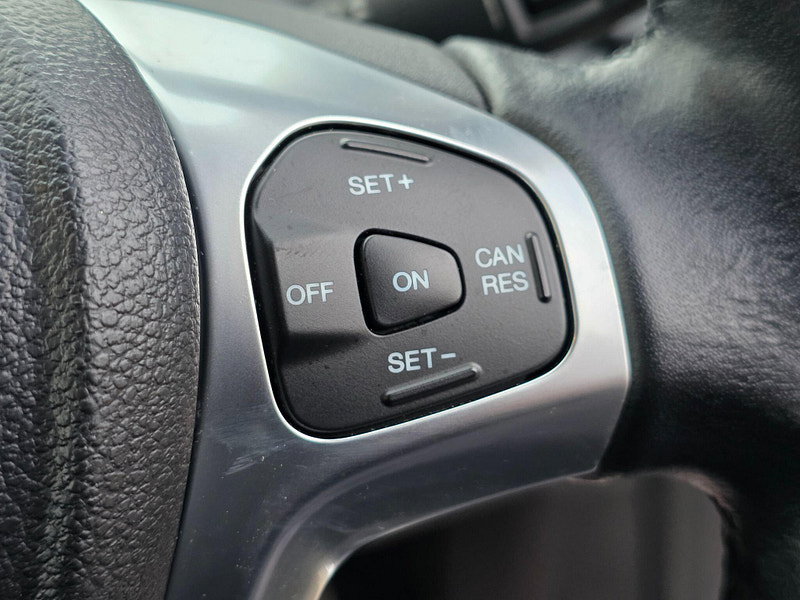 Ford EcoSport 1.0T EcoBoost Titanium 2WD Euro 6 (s/s) 5dr