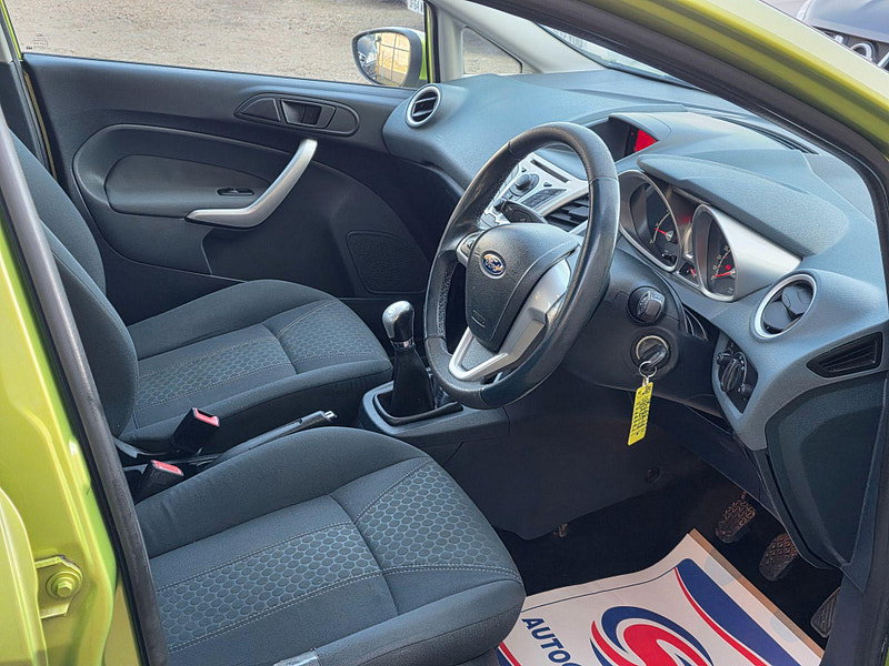 Ford Fiesta 1.25 Zetec 5dr