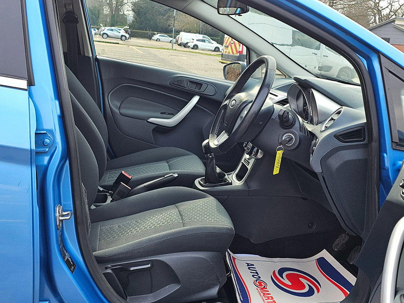 Ford Fiesta 1.4 Zetec 5dr
