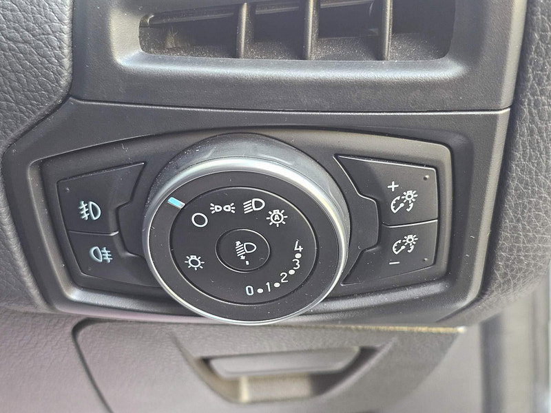 Ford Focus 1.5 TDCi Titanium Euro 6 (s/s) 5dr