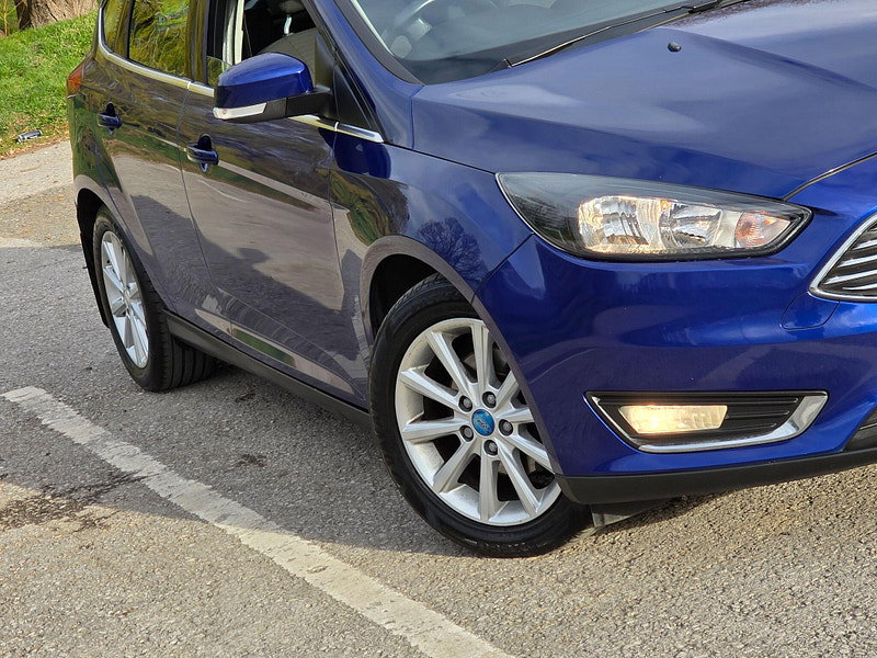 Ford Focus 1.6 TDCi Titanium Euro 5 (s/s) 5dr