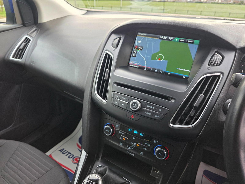Ford Focus 1.6 TDCi Titanium Euro 5 (s/s) 5dr