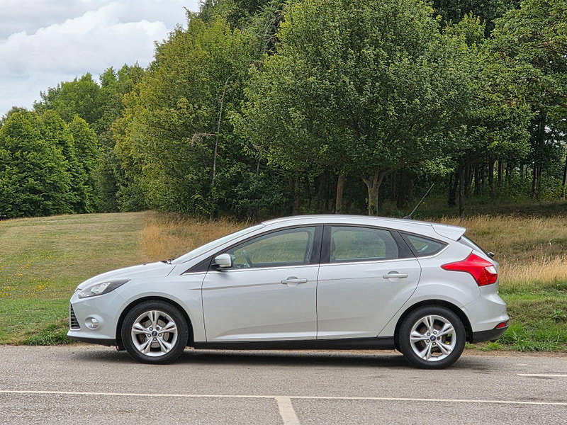 Ford Focus 1.6 TDCi Zetec Euro 5 (s/s) 5dr