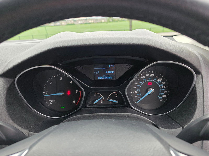 Ford Focus 1.6 TDCi Zetec Euro 5 (s/s) 5dr