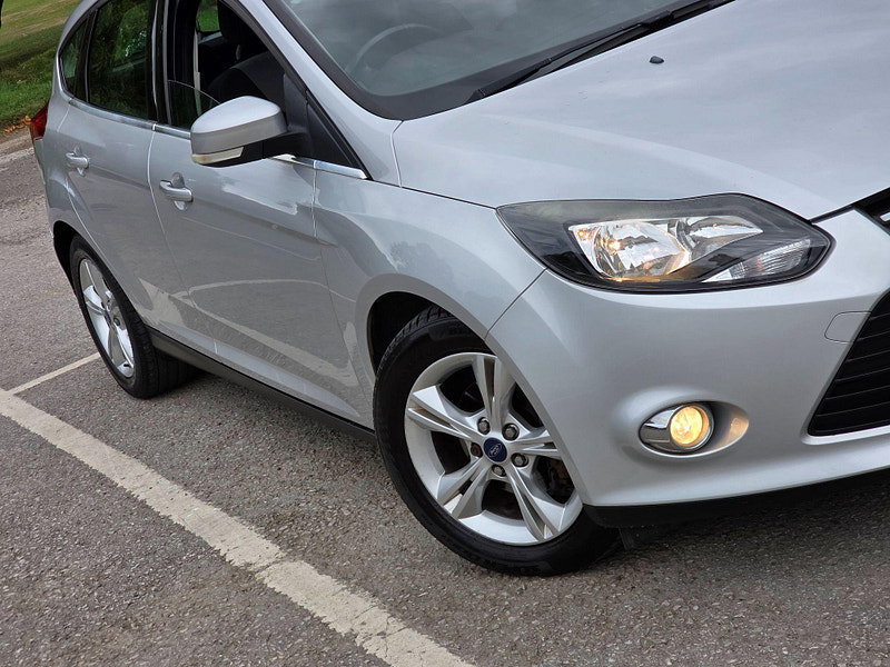 Ford Focus 1.6 TDCi Zetec Euro 5 (s/s) 5dr