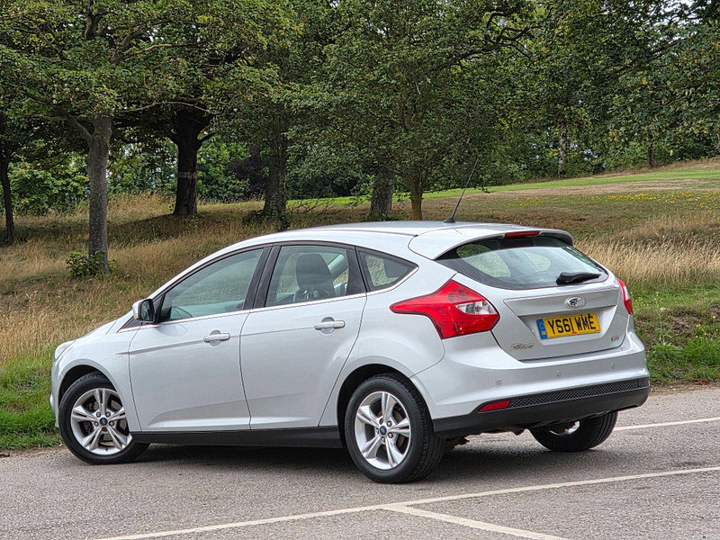 Ford Focus 1.6 TDCi Zetec Euro 5 (s/s) 5dr