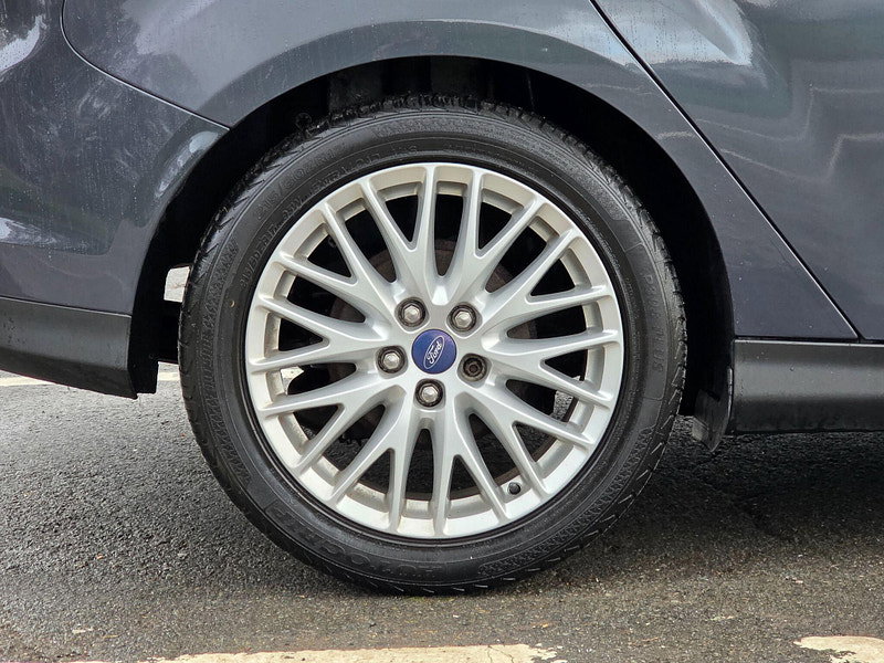 Ford Focus 1.6 TDCi Zetec Euro 5 (s/s) 5dr