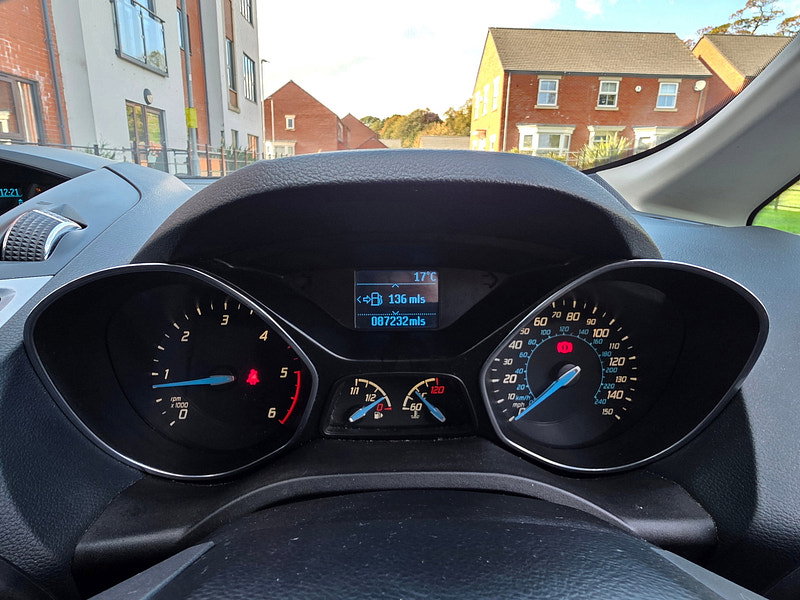Ford Grand C-Max 1.6 TDCi Zetec MPV 5dr Diesel Manual Euro 5 (115 ps)
