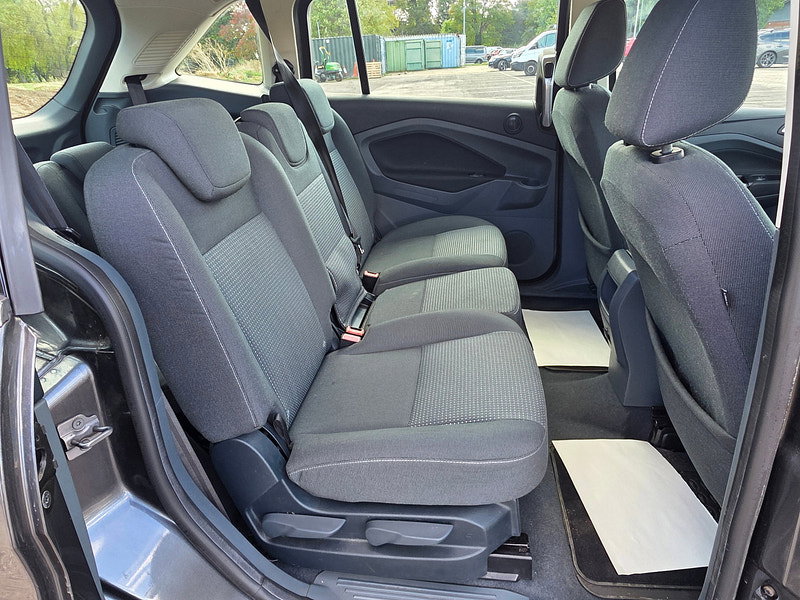 Ford Grand C-Max 1.6 TDCi Zetec MPV 5dr Diesel Manual Euro 5 (115 ps)