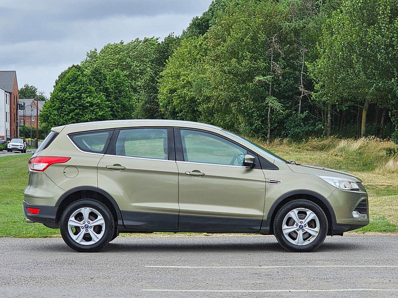 Ford Kuga 2.0 TDCi Zetec 2WD Euro 5 5dr