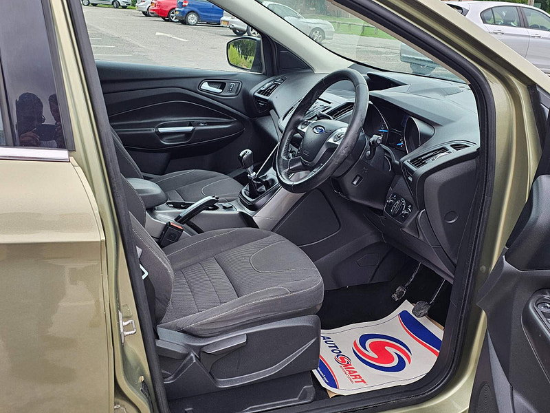 Ford Kuga 2.0 TDCi Zetec 2WD Euro 5 5dr
